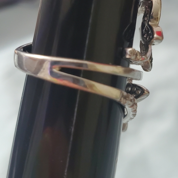 Ring - Picture 4 of 6